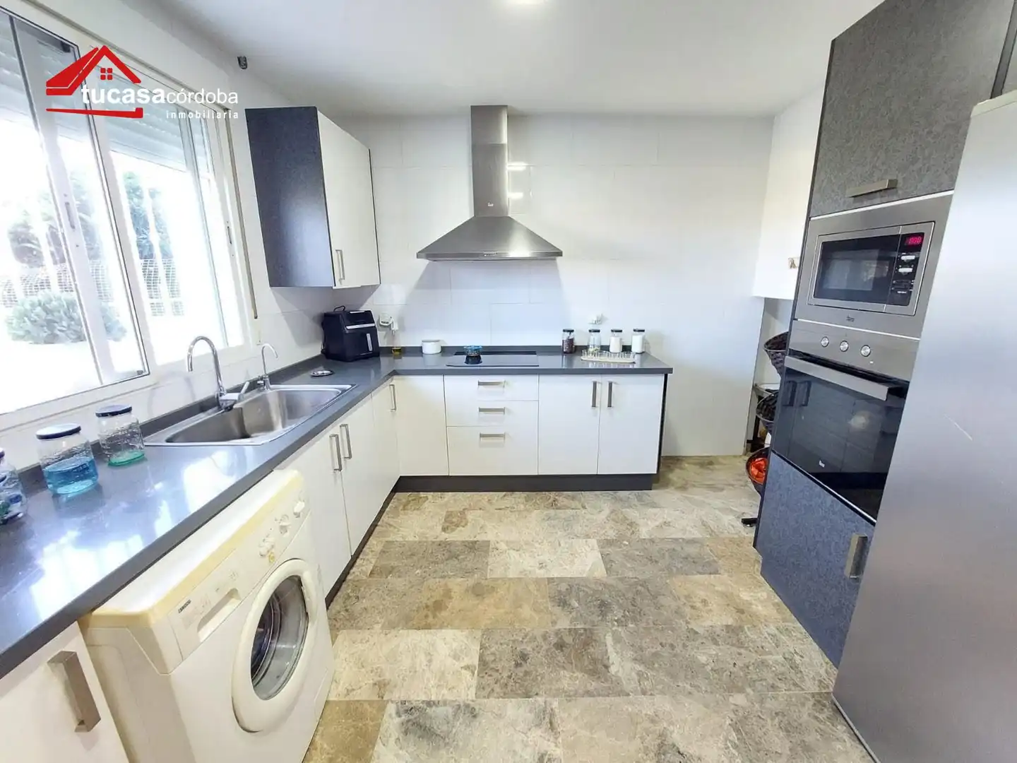 Kitchen of Houses for sale in Córdoba  with Terrace and Storage room