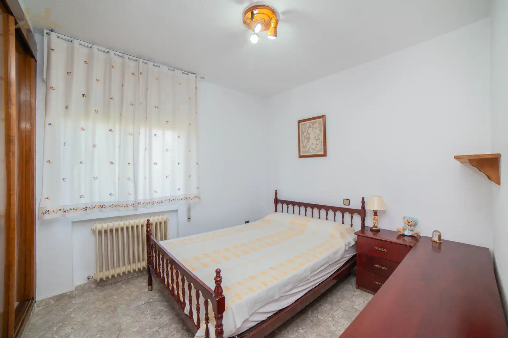 Dormitori de Casa o xalet en venda en Villanueva de la Cañada amb Jardí privat i Piscina