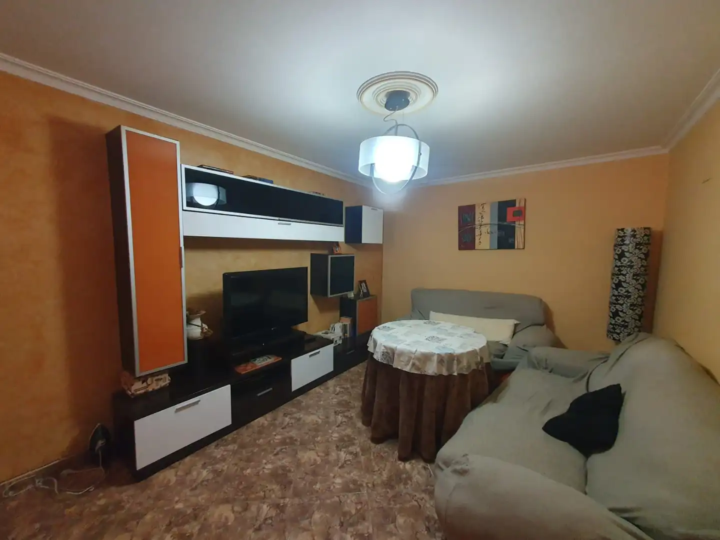 Sala d'estar de Casa o xalet en venda en Guadix amb Terrassa i Moblat