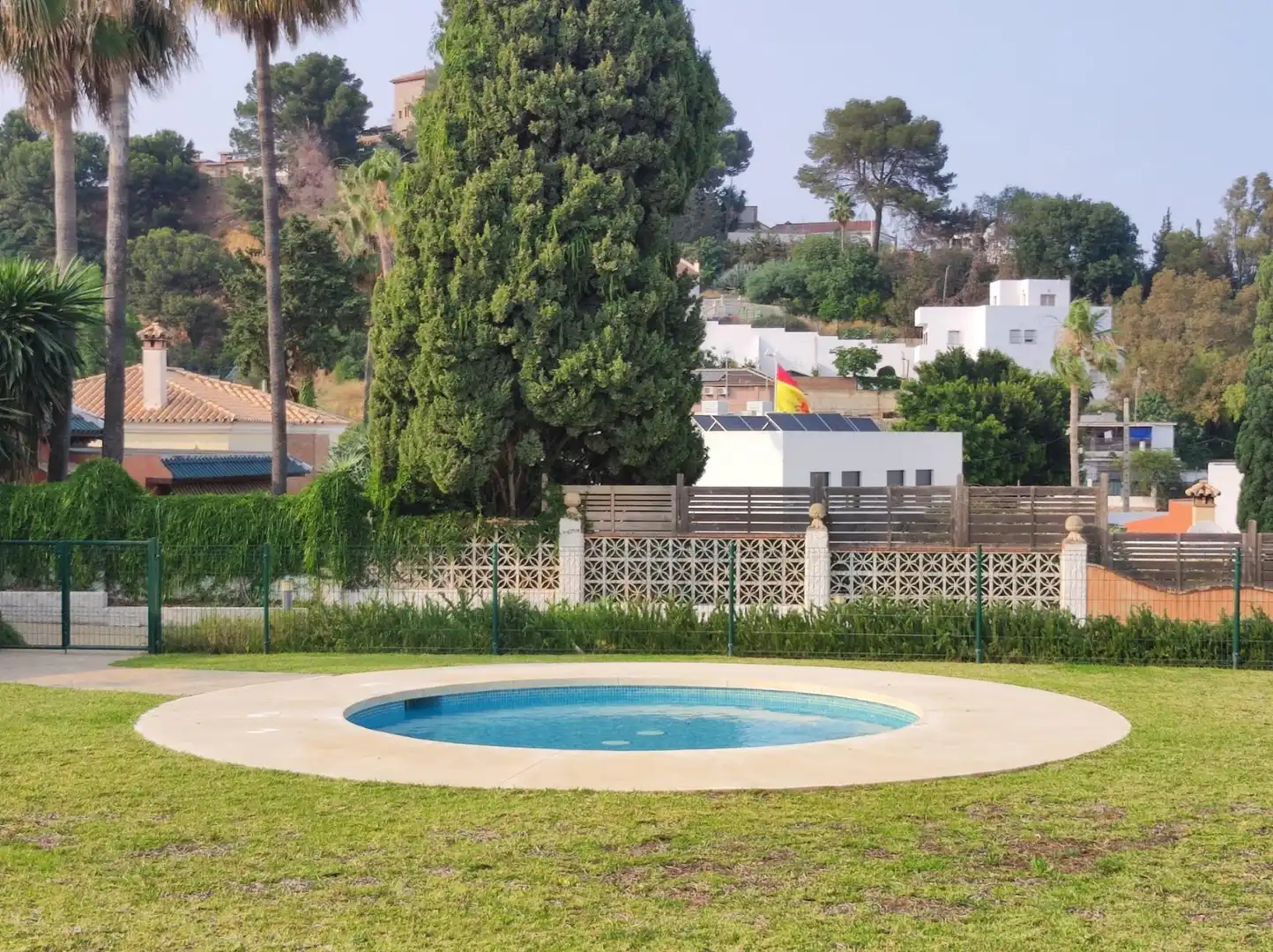Piscina de Casa adosada en venta en Torremolinos con Aire acondicionado, Jardín privado y Terraza