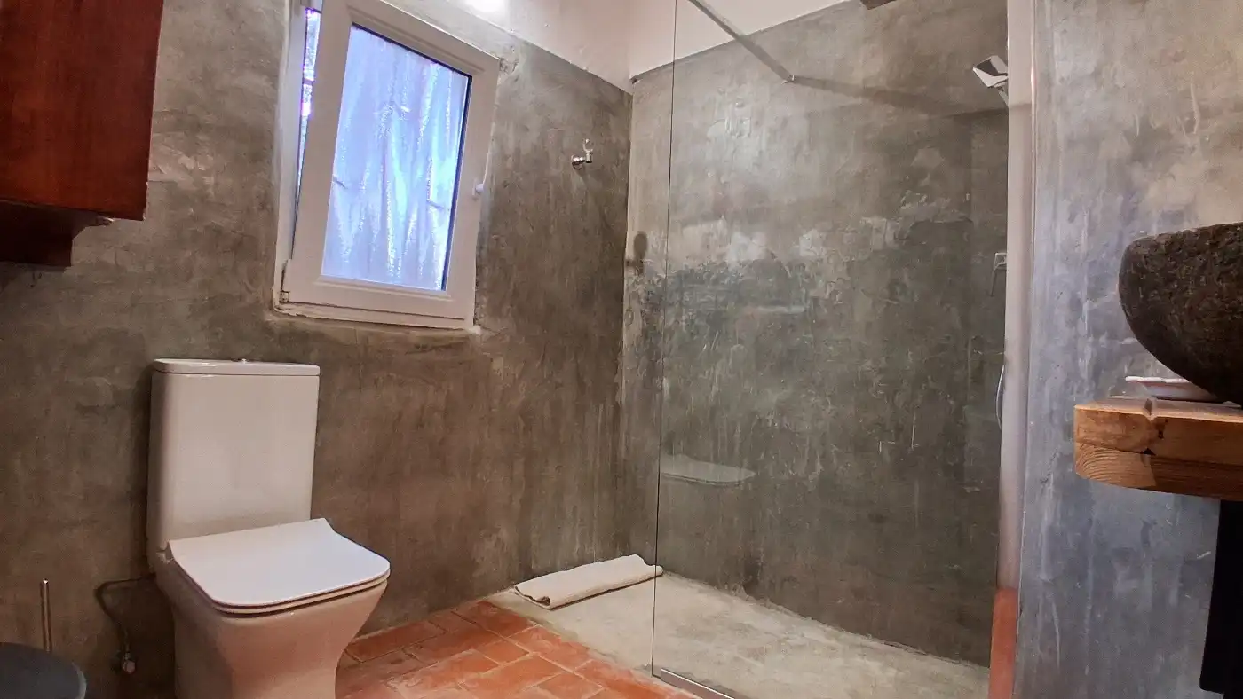 Bathroom of Houses for sale in Pratdip  with Air Conditioner, Heating and Private garden