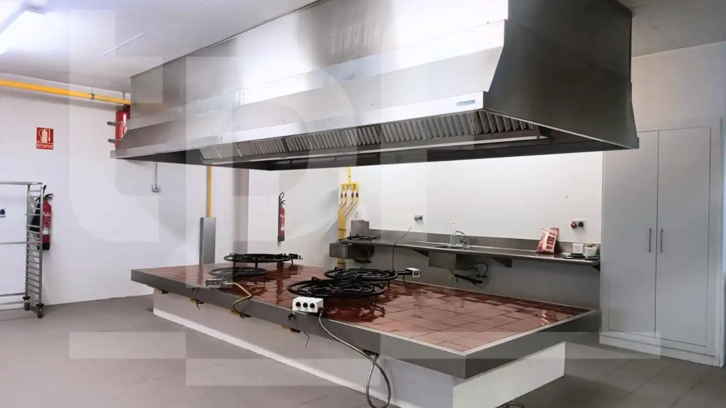 Kitchen of Industrial buildings for sale in L'Alcúdia