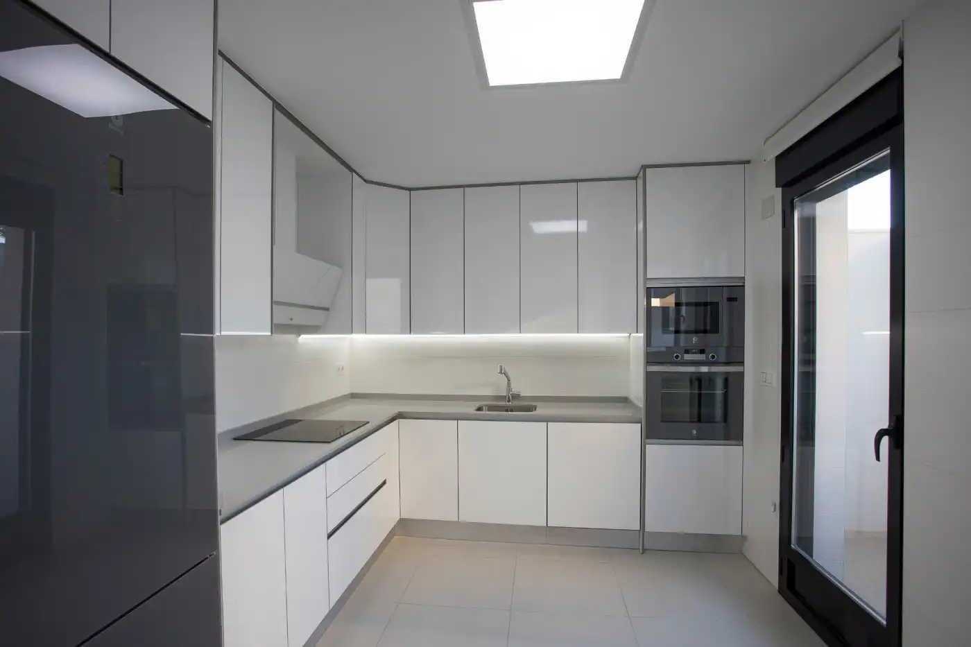 Kitchen of Houses for sale in Elche / Elx  with Air Conditioner, Heating and Private garden