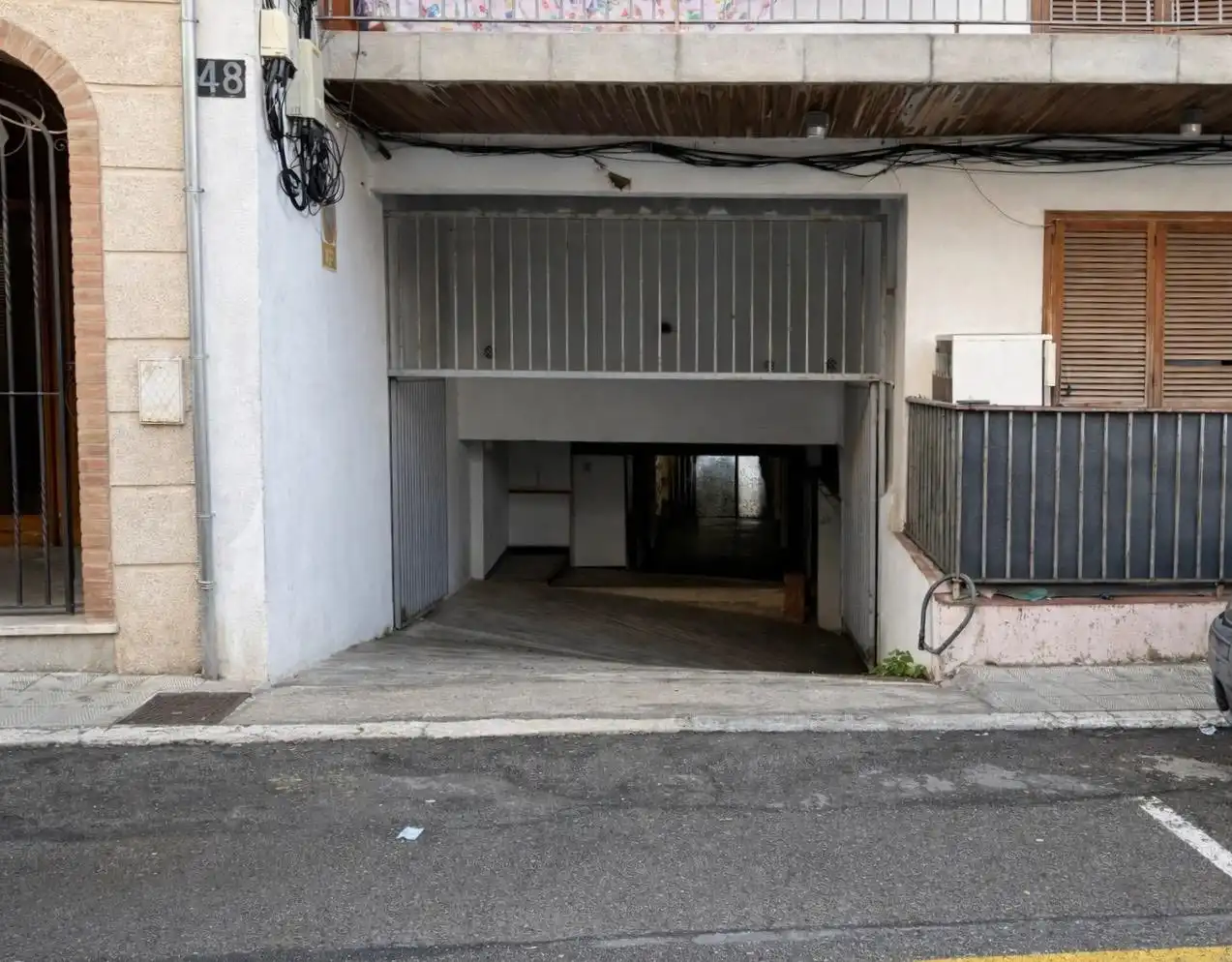 Garage zum Verkauf in Roses