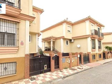 Maison avec balcon à vendre à Calle Pedro de Mena