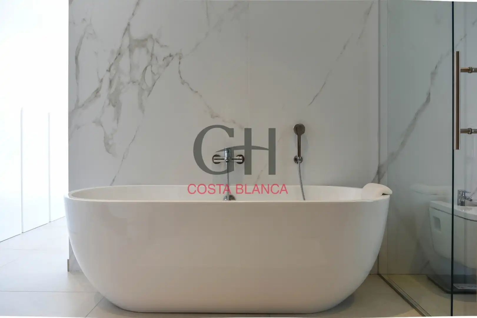 Badezimmer von Haus oder Chalet zum Verkauf in Moraira mit Klimaanlage, Heizung und Privatgarten