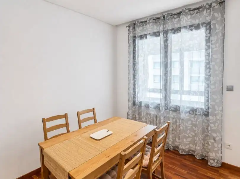 Comedor de Piso de alquiler con opción a compra en Ourense Capital  con Calefacción, Amueblado y Horno