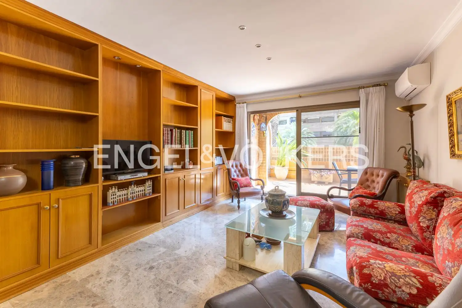 Vista exterior de Piso en venta en Valencia con Aire acondicionado, Calefacción y Terraza