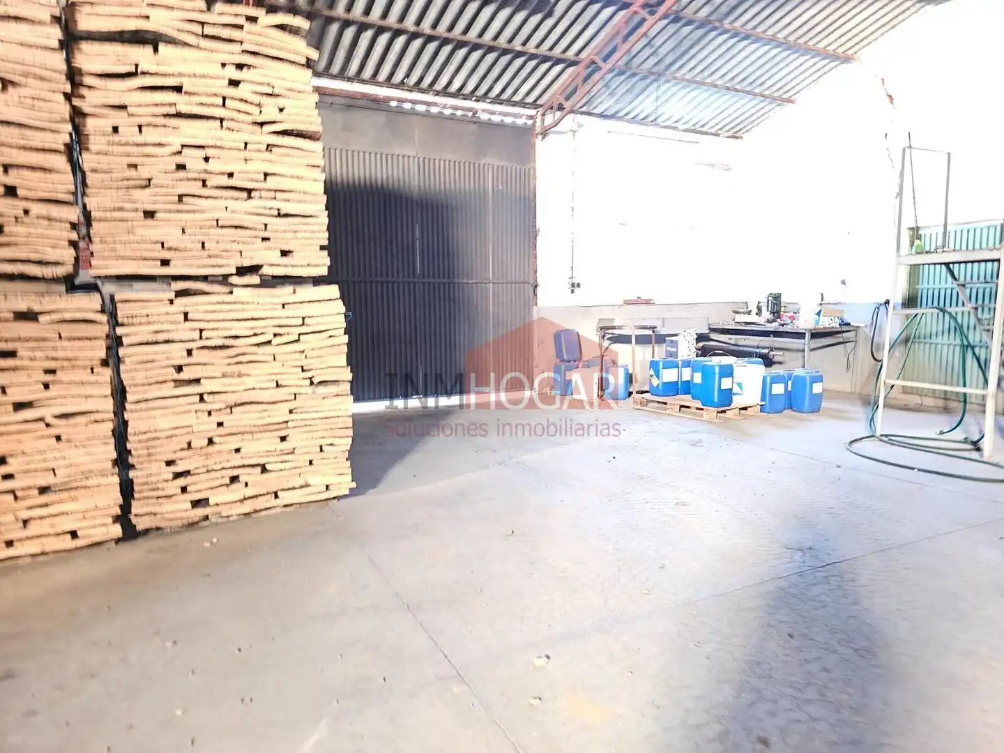Industrial buildings for sale in Machacón