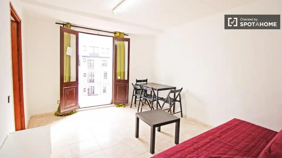Room in El Raval