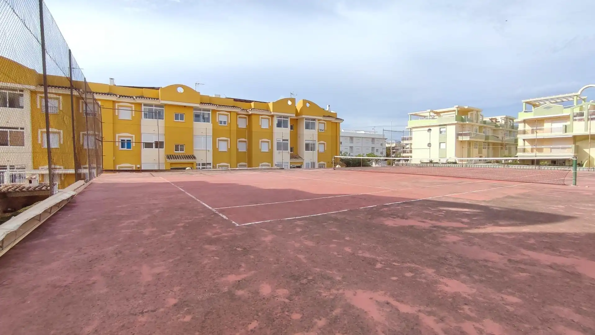 Parking de Apartamento en venta en Xeraco con Terraza, Trastero y Piscina comunitaria