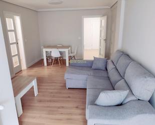 Living room of Flat to rent in Vigo   with Heating, Terrace and Storage room