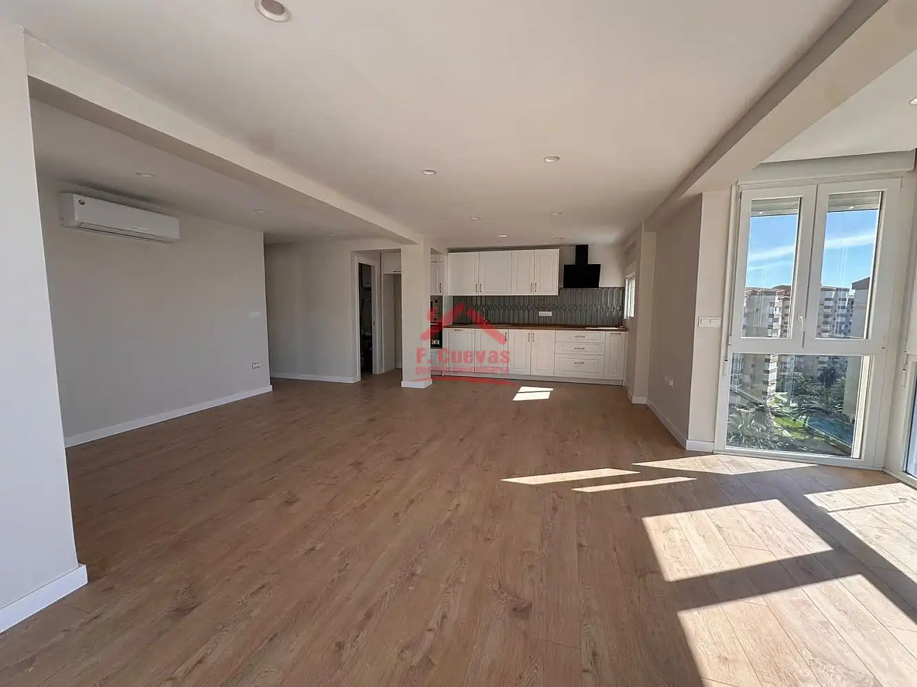 Sala d'estar de Apartament en venda en Algarrobo pueblo