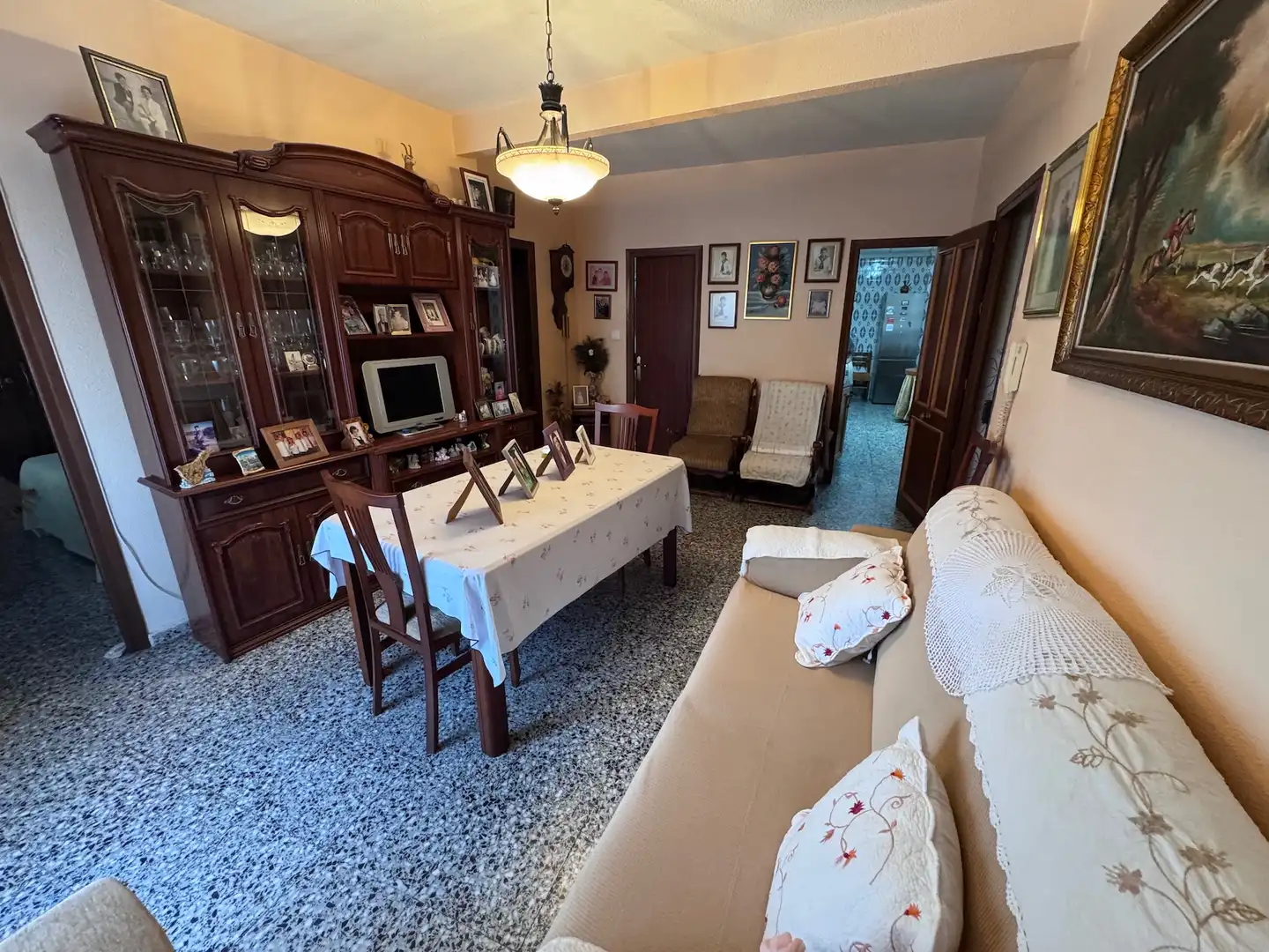 Menjador de Casa adosada en venda en Villena amb Aire condicionat, Terrassa i Balcó