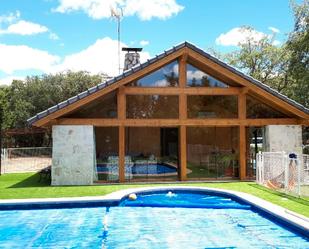 Piscina de Pis en venda en Hontoba amb Aire condicionat