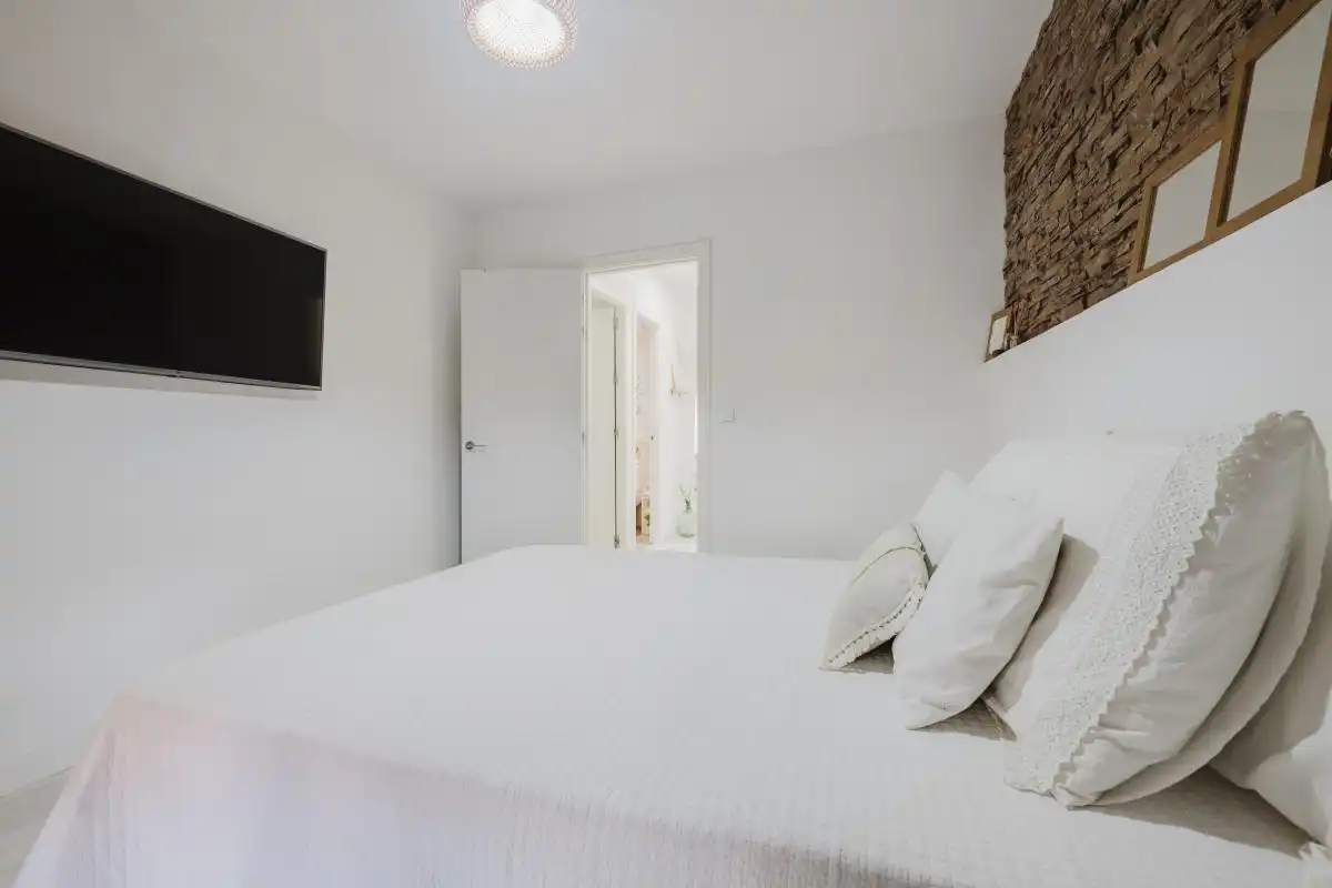 Habitación de Piso en venta en Sevilla con Aire acondicionado, Calefacción y Trastero