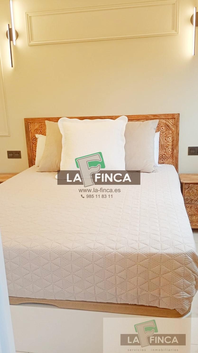 Bedroom of Apartment to rent in Oviedo 