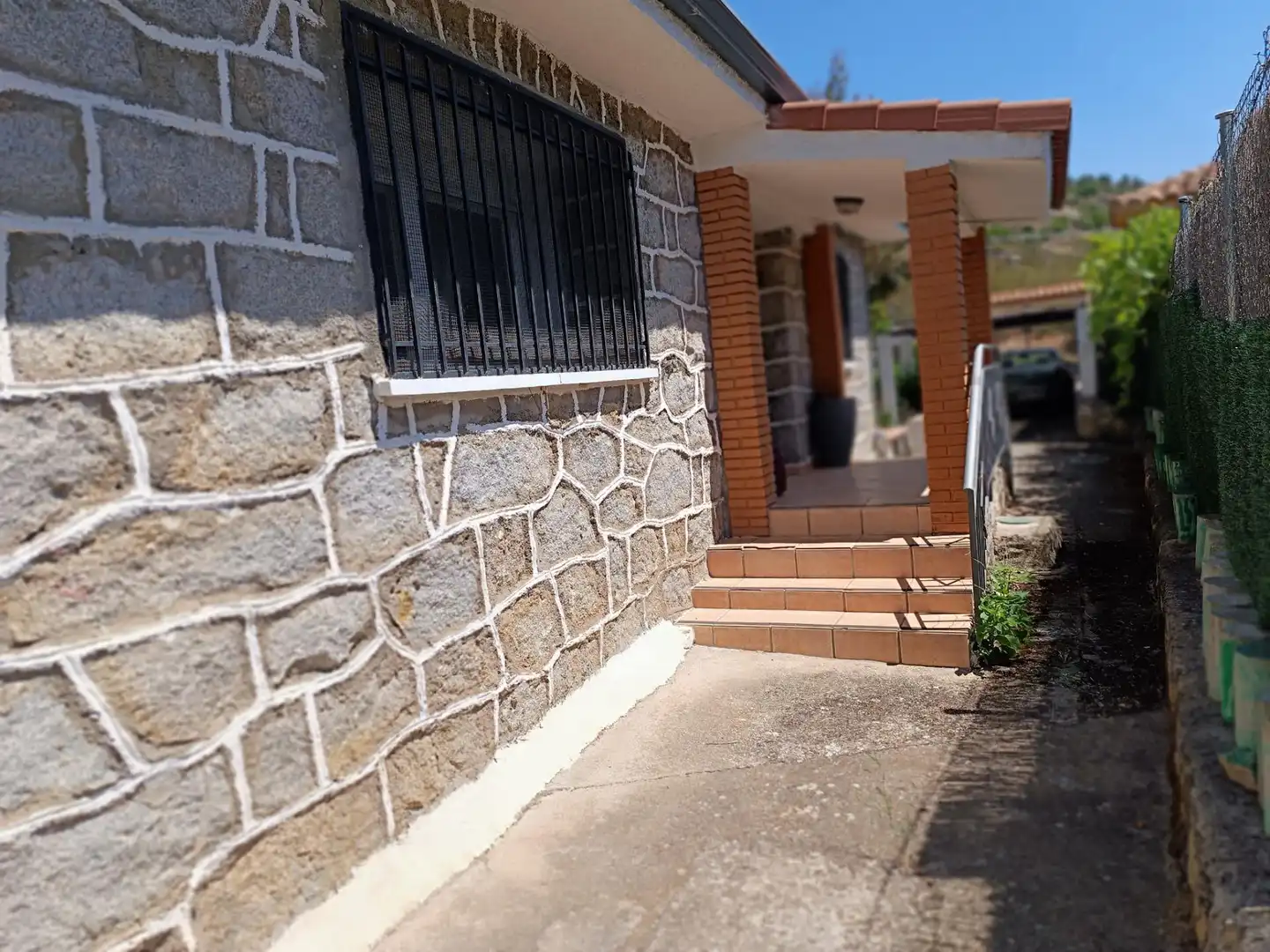 Vista exterior de Casa o chalet en venta en Navatalgordo con Calefacción, Jardín privado y Terraza