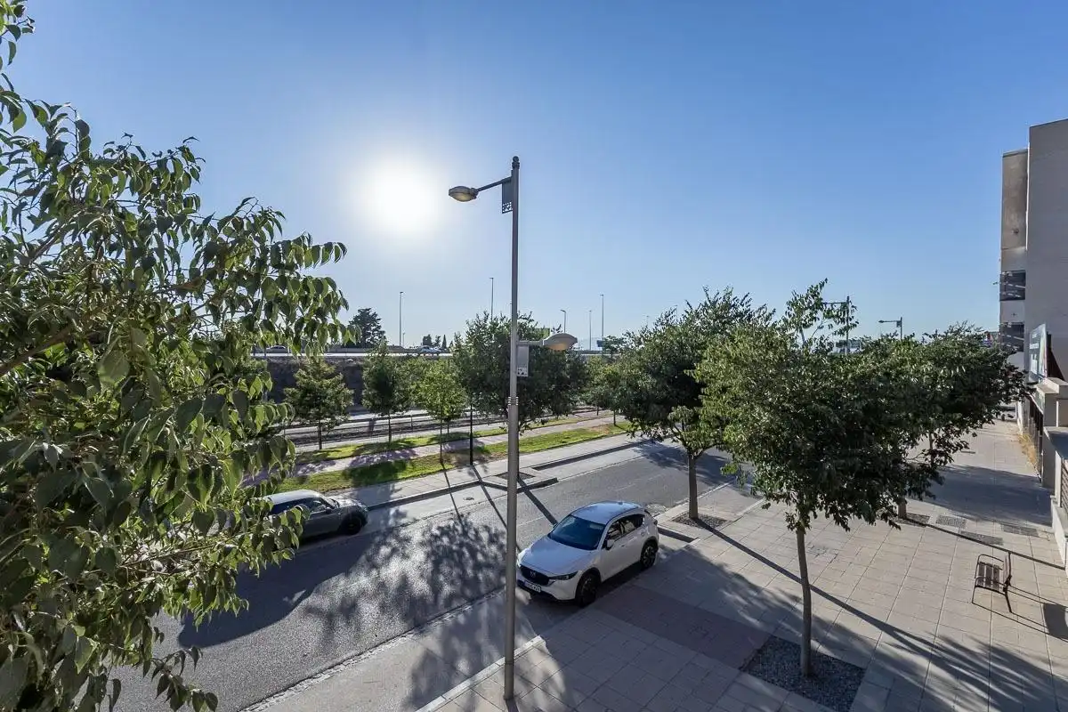 Vista exterior de Pis de lloguer en Armilla amb Aire condicionat, Calefacció i Jardí privat