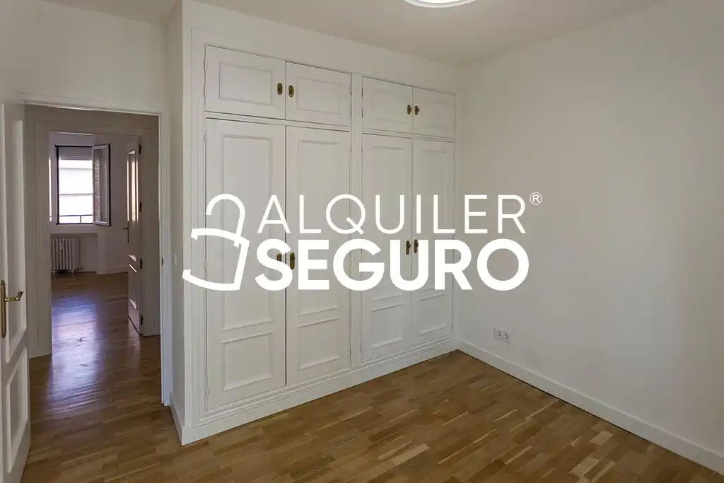 Piso de alquiler en de Nuñez Morgado, Castilla