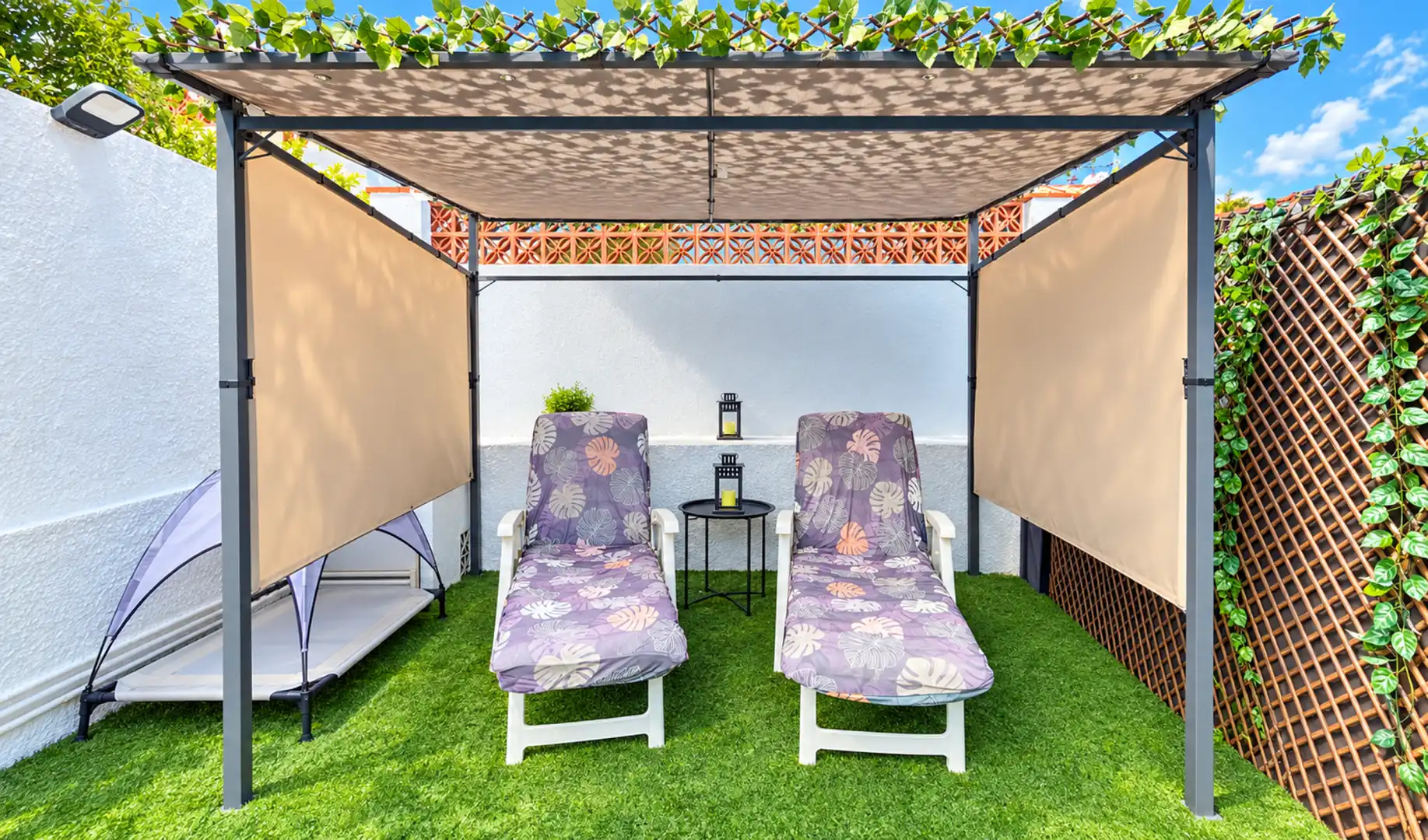 Terrace of Houses for sale in La Duquesa