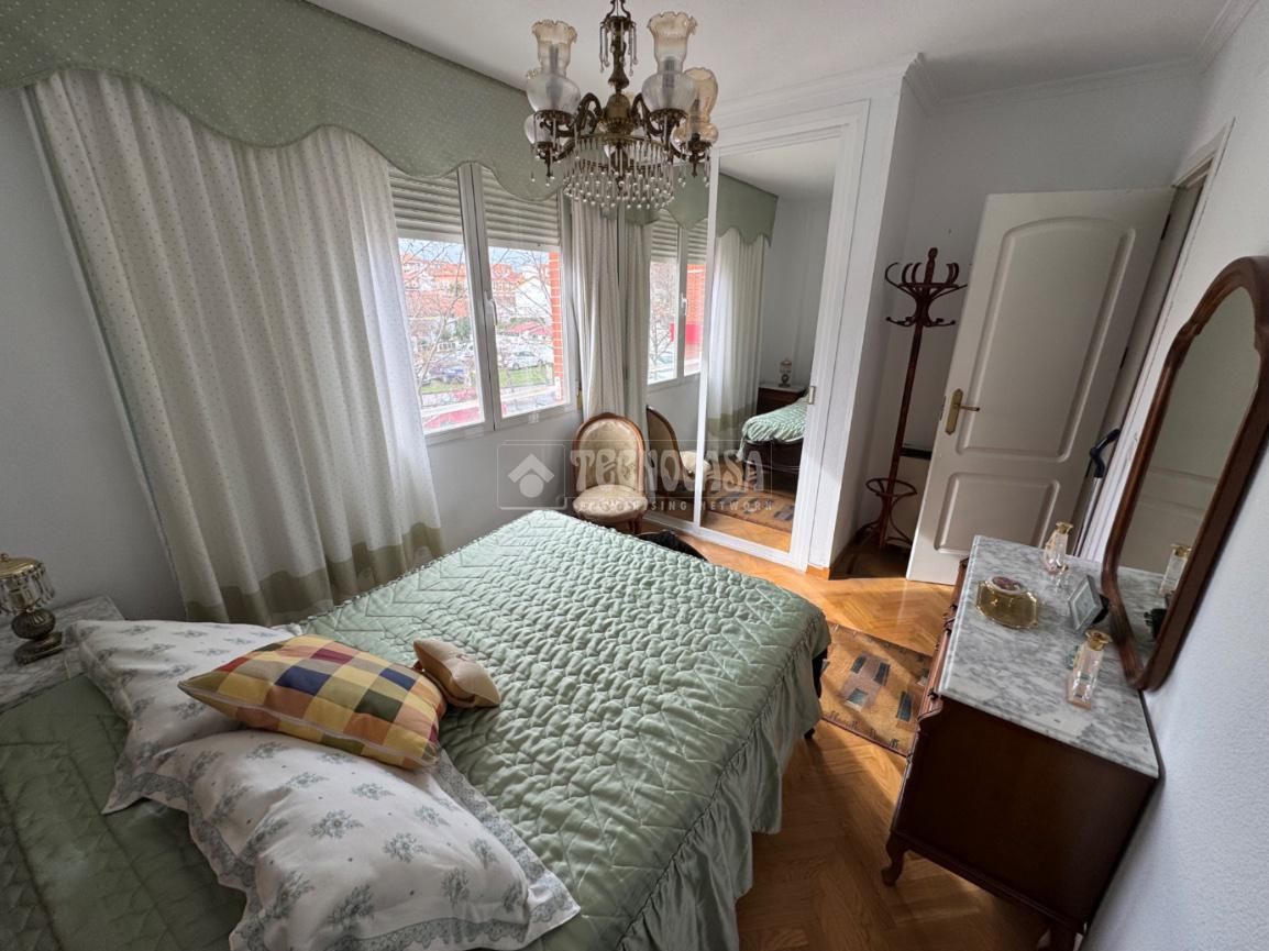 Dormitori de Pis en venda en Aranjuez amb Aire condicionat, Calefacció i Terrassa