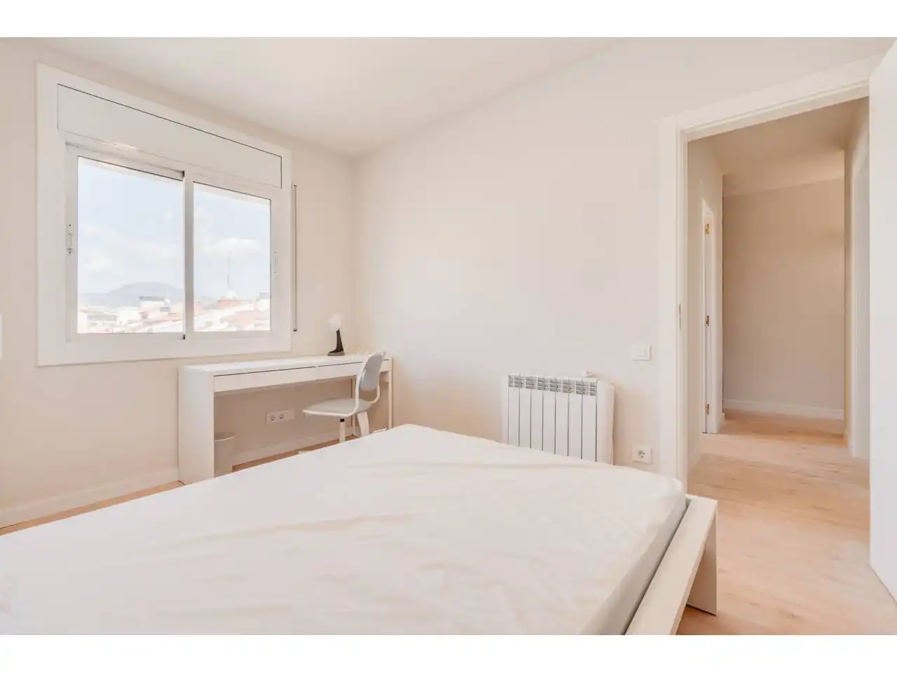 Dormitori de Pis en venda en Terrassa amb Calefacció, Parquet i Moblat