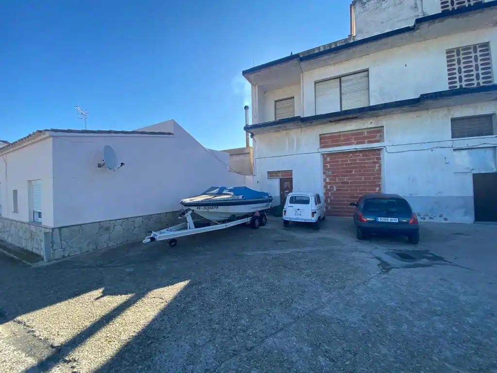 Casa o chalet en venta en C/ Julio Romero de Torre, Deltebre