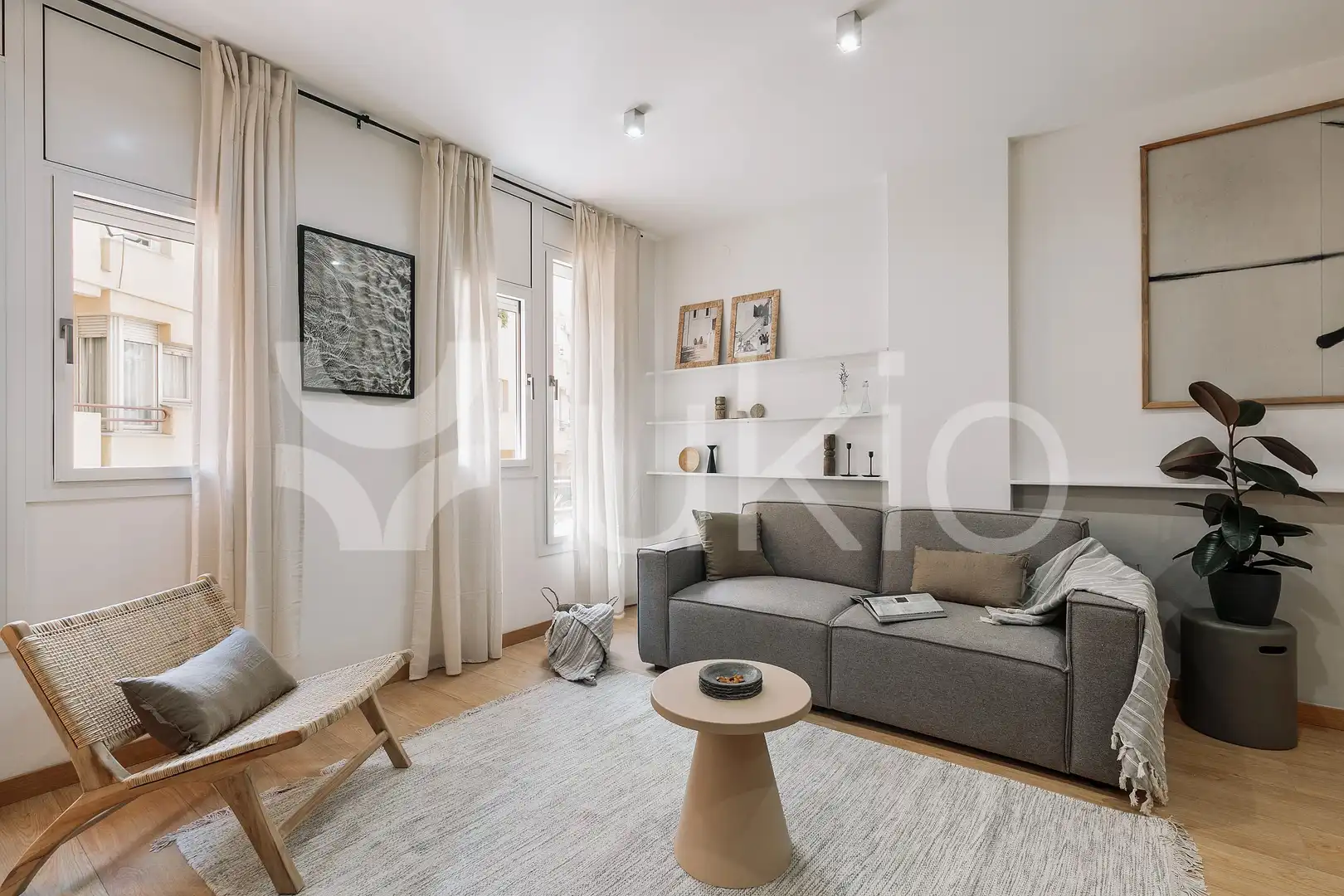 Sala de estar de Apartamento de alquiler en Barcelona con Aire acondicionado, Calefacción y Amueblado