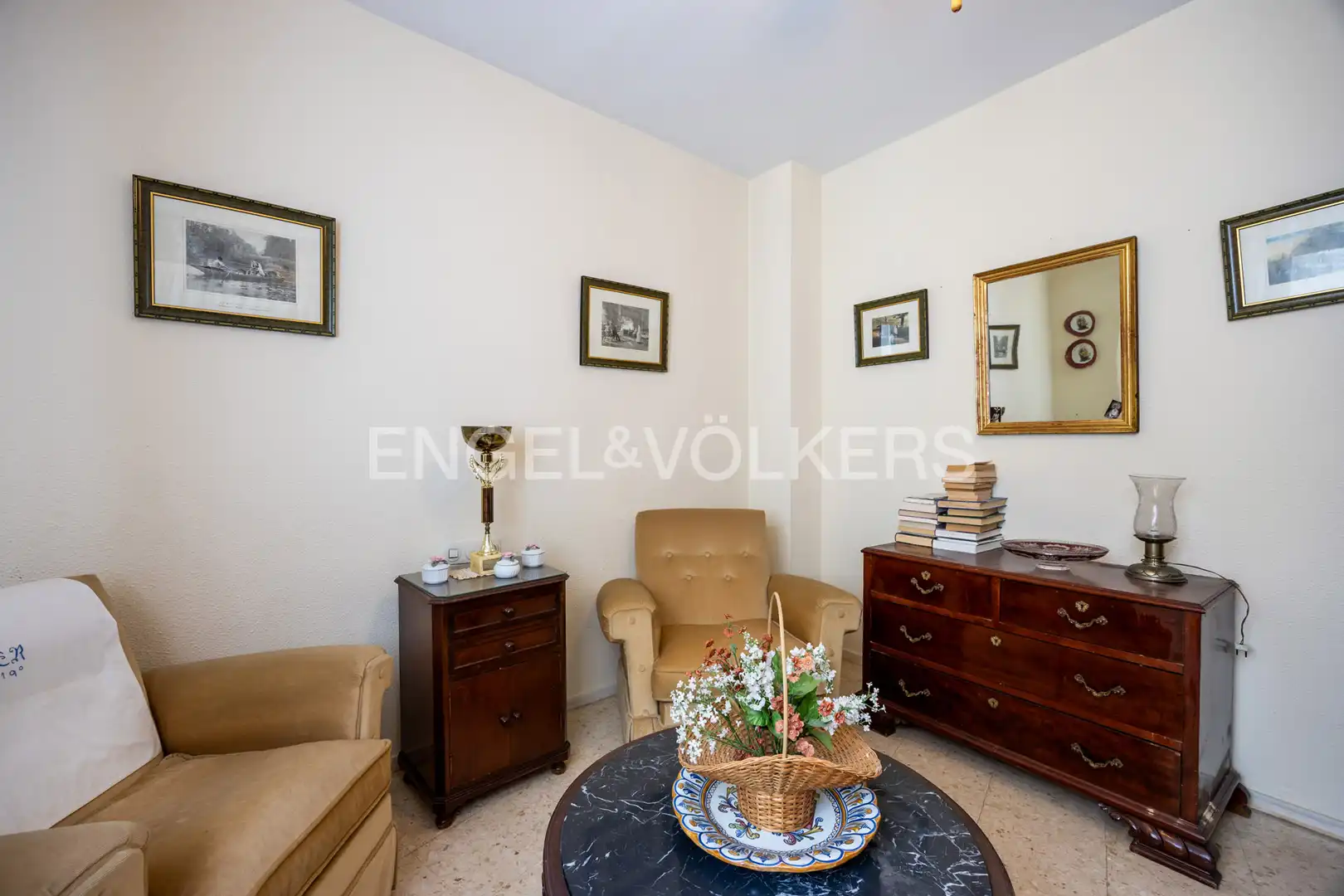 Sala de estar de Apartamento en venta en Sanlúcar de Barrameda con Calefacción, Terraza y Balcón