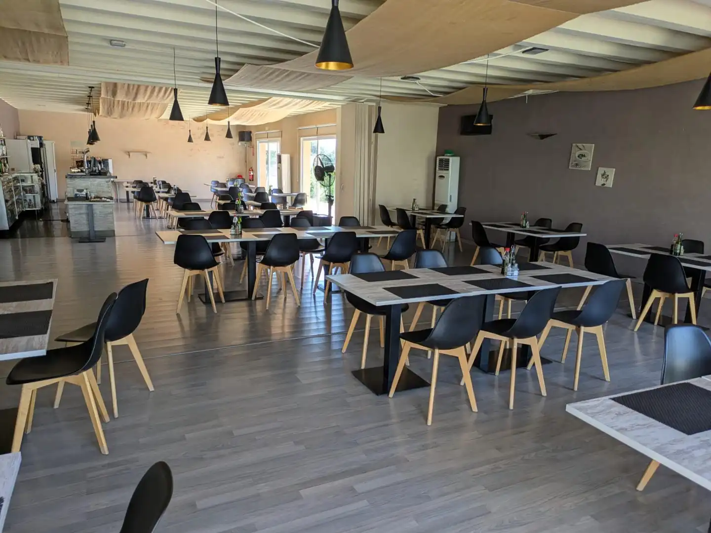 Local comercial en traspaso en Pacs del Penedès