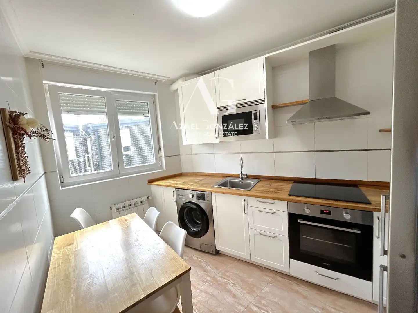 Piso con ascensor en venta en de Viares 5, imagen 8