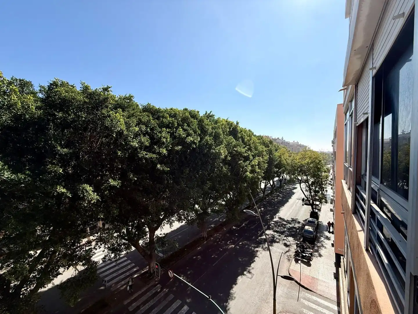 Vista exterior de Piso en venta en Almería con Calefacción, Amueblado y Balcón