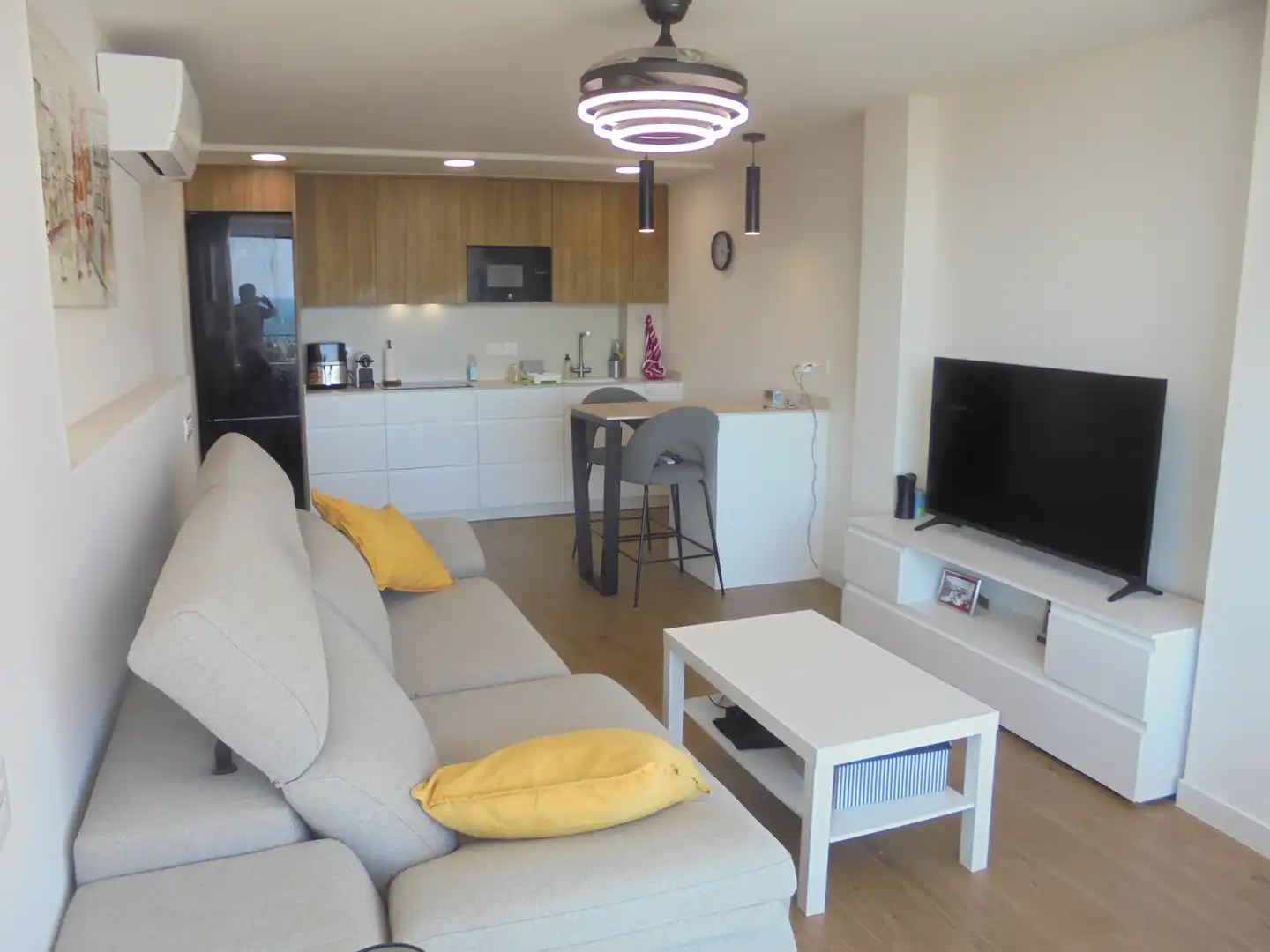 Sala de estar de Apartamento en venta en Benicasim / Benicàssim con Aire acondicionado, Terraza y Amueblado