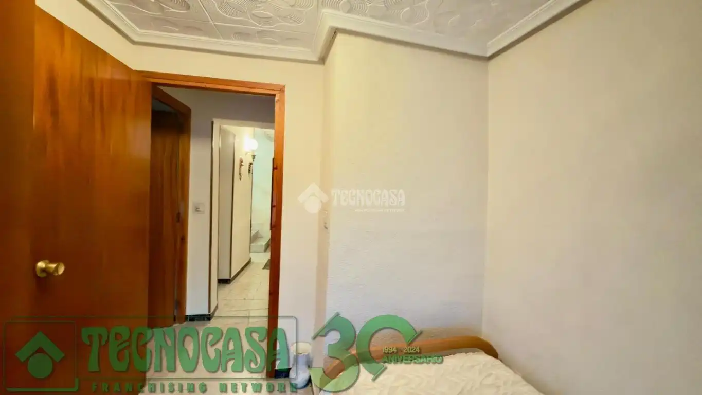 Dormitori de Casa adosada en venda en Quero amb Calefacció i Terrassa