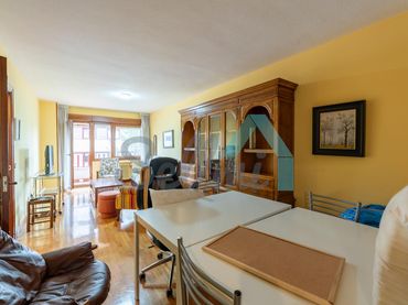 Flat with lift to rent in Pedro Masaveu