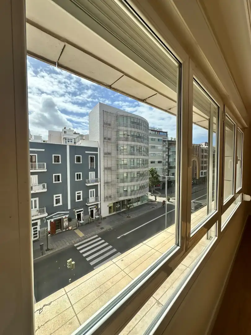 Vista exterior de Piso en venta en Las Palmas de Gran Canaria con Aire acondicionado y Trastero