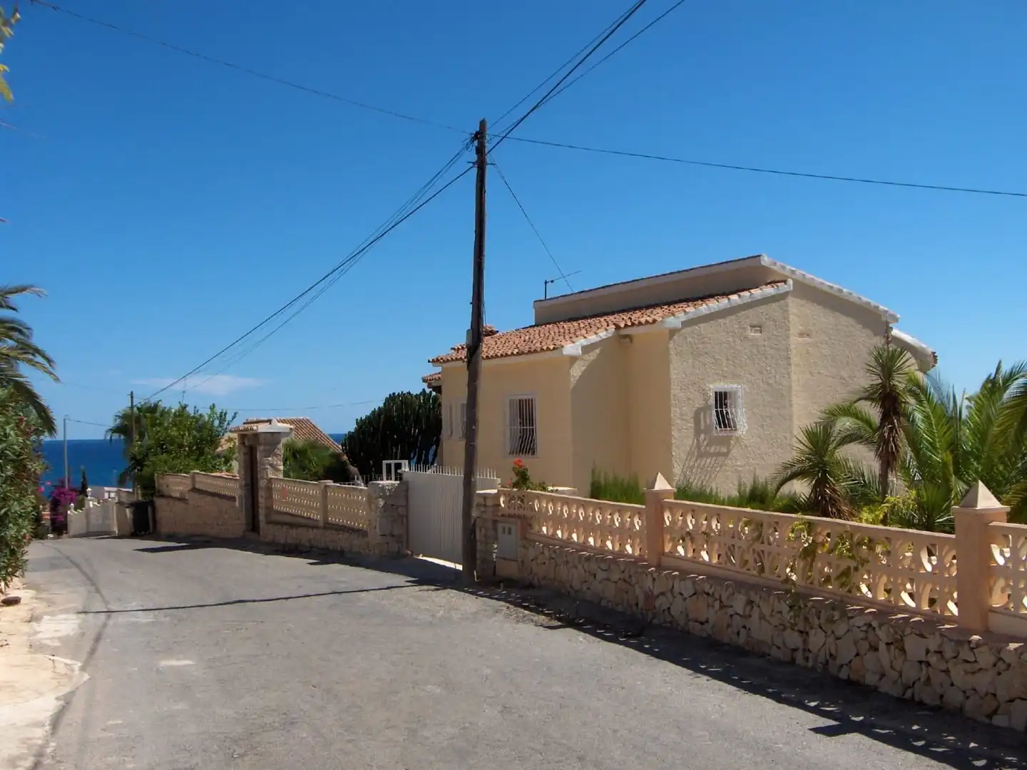 Exterior view of Houses for sale in Calpe / Calp  with Air Conditioner, Heating and Private garden