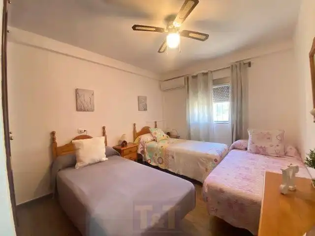Dormitori de Apartament en venda en La Antilla amb Aire condicionat i Moblat