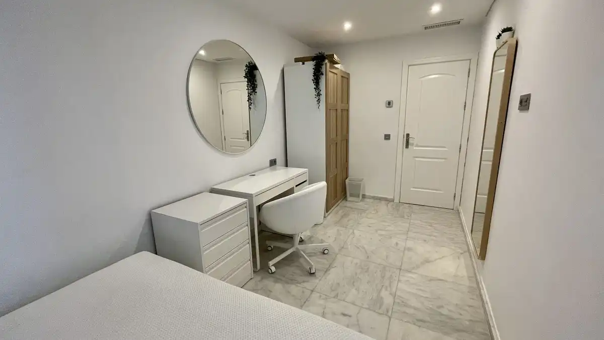 Apartamento con piscina en venta en Nueva Andalucía, imagen 11