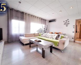 Living room of Flat for sale in Sabadell  with Air Conditioner, Heating and Storage room