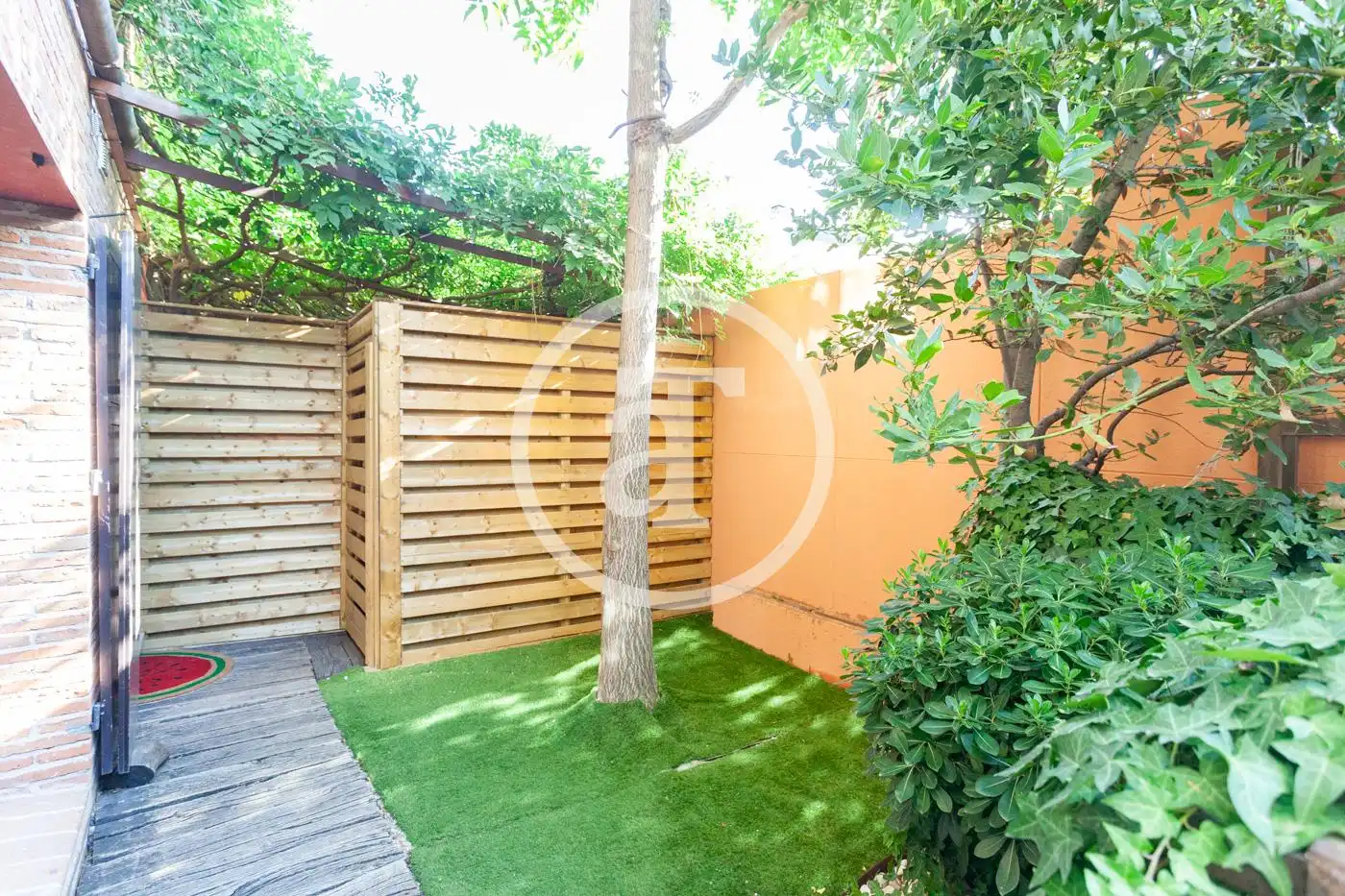 Garden of Duplexes for rent in Madrid  with Air Conditioner, Heating and Furnished