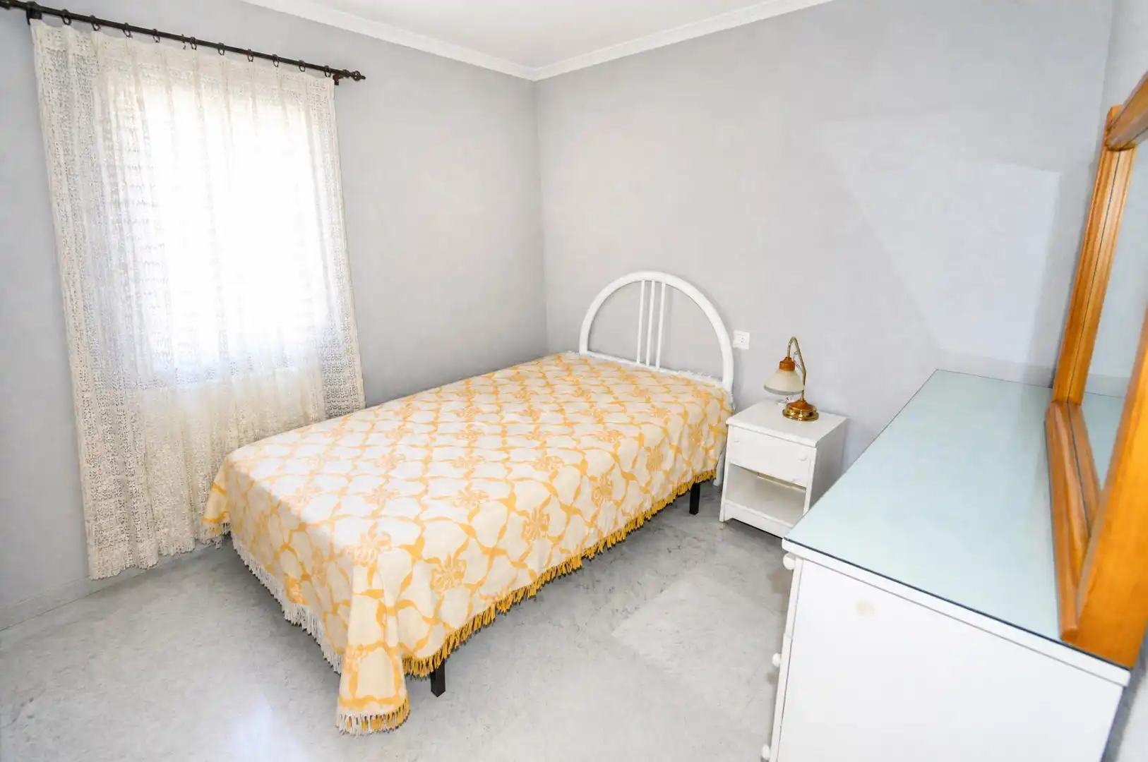 Bedroom of Flat for rent in Cáceres  with Terrace