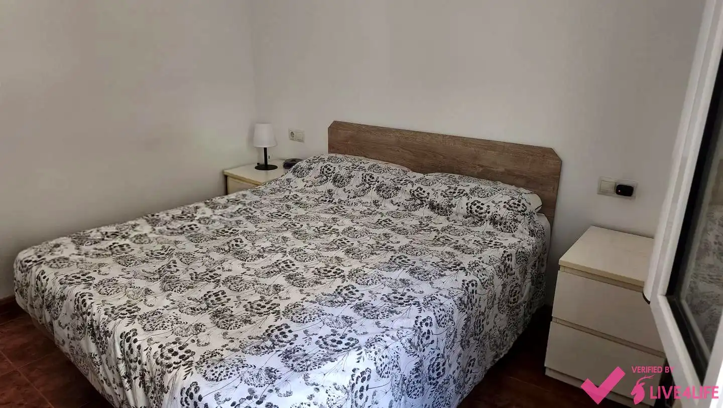 Flat to rent in calle de Montanejos