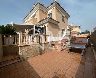 Single-family semi-detached to rent in Viña Málaga