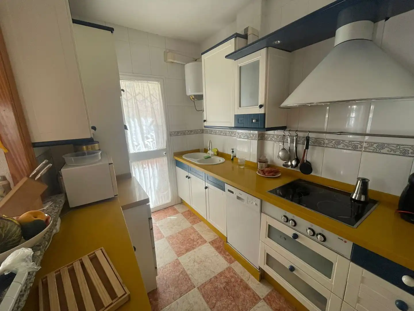 Casa amb terrassa en venda a MARINAS DE ORIHUELA 1, imagen 2
