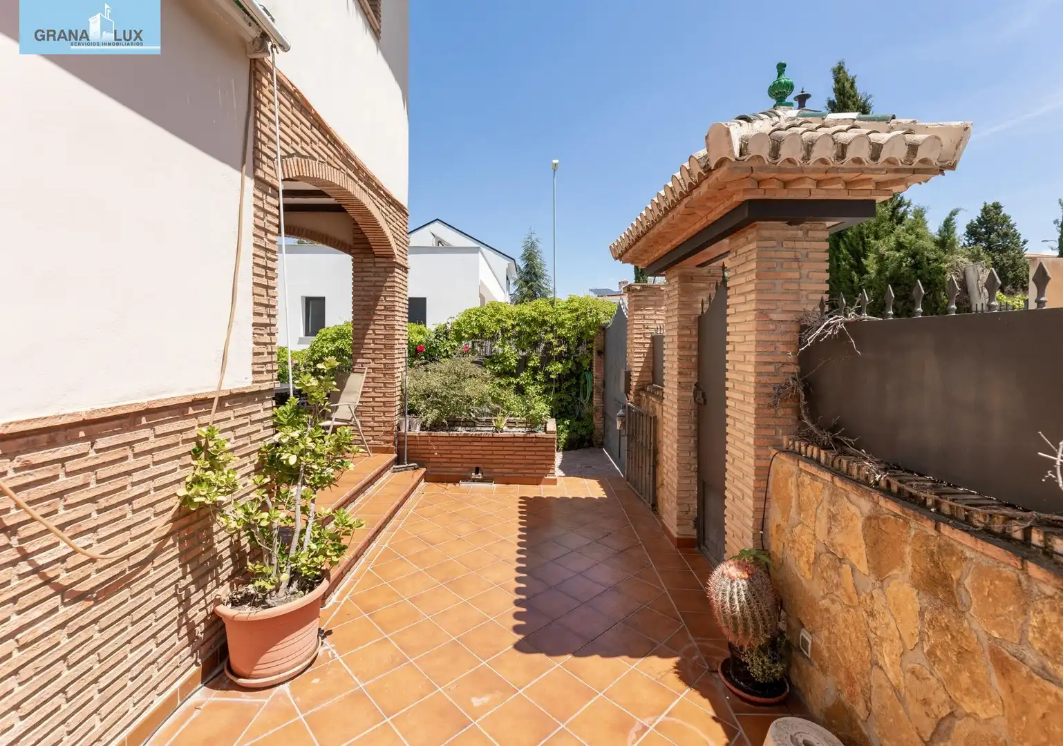 Villa mit Pool zum Verkauf in Calle del Mulhacén, imagen 3