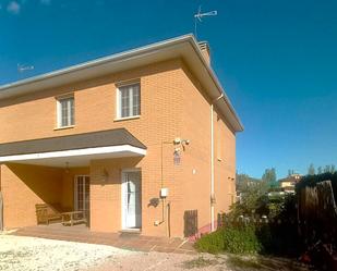 Exterior view of Single-family semi-detached for sale in El Casar  with Air Conditioner, Heating and Private garden