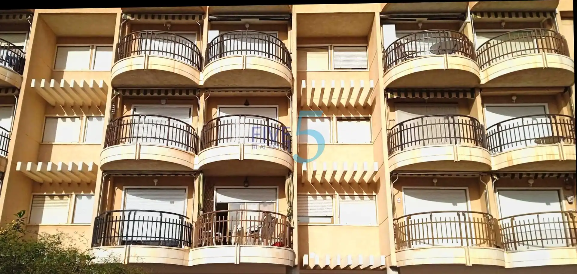 Piso con terraza en venta en Santa Pola ciudad, imagen 2