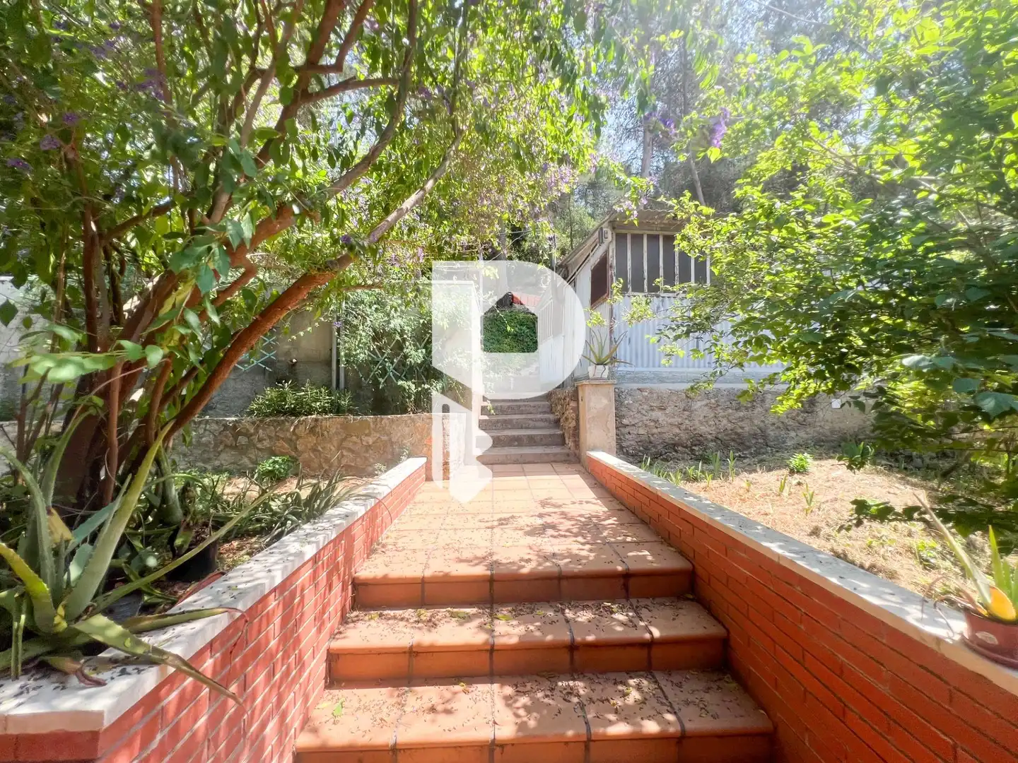 Jardí de Casa o xalet en venda en Vallirana amb Aire condicionat, Calefacció i Jardí privat